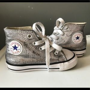 I cleaned the rubber. Laces can use a light wash.